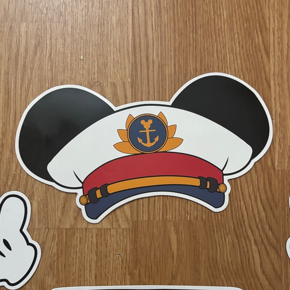Mickey Mouse Cruise DOOR MAGNET Prop Set - Red, Black, White, Yellow - Picture 5 of 9